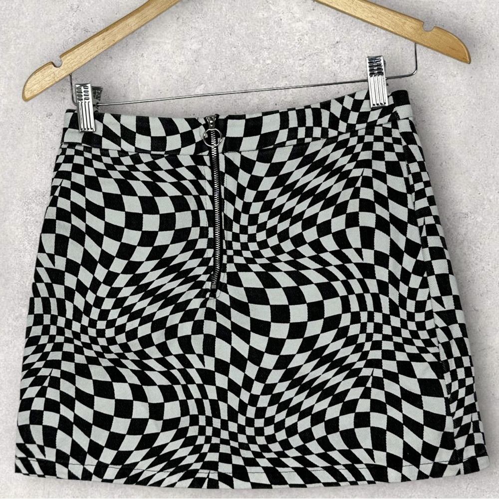 NEW Elodie Retro Wavy Check O-Ring Mini Skirt Black White Size Small Nordstrom‎